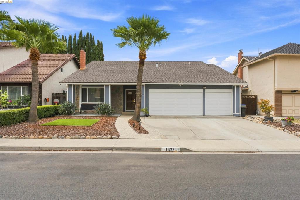 1823 Daltrey Way