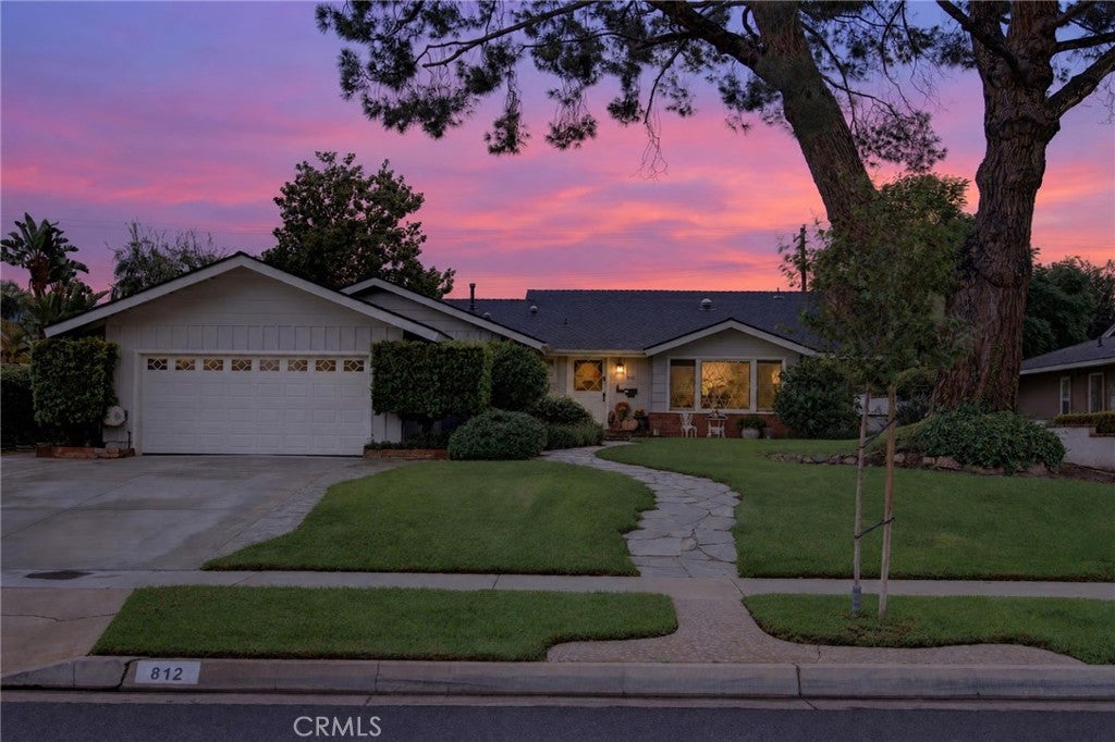 812 Alta Vista