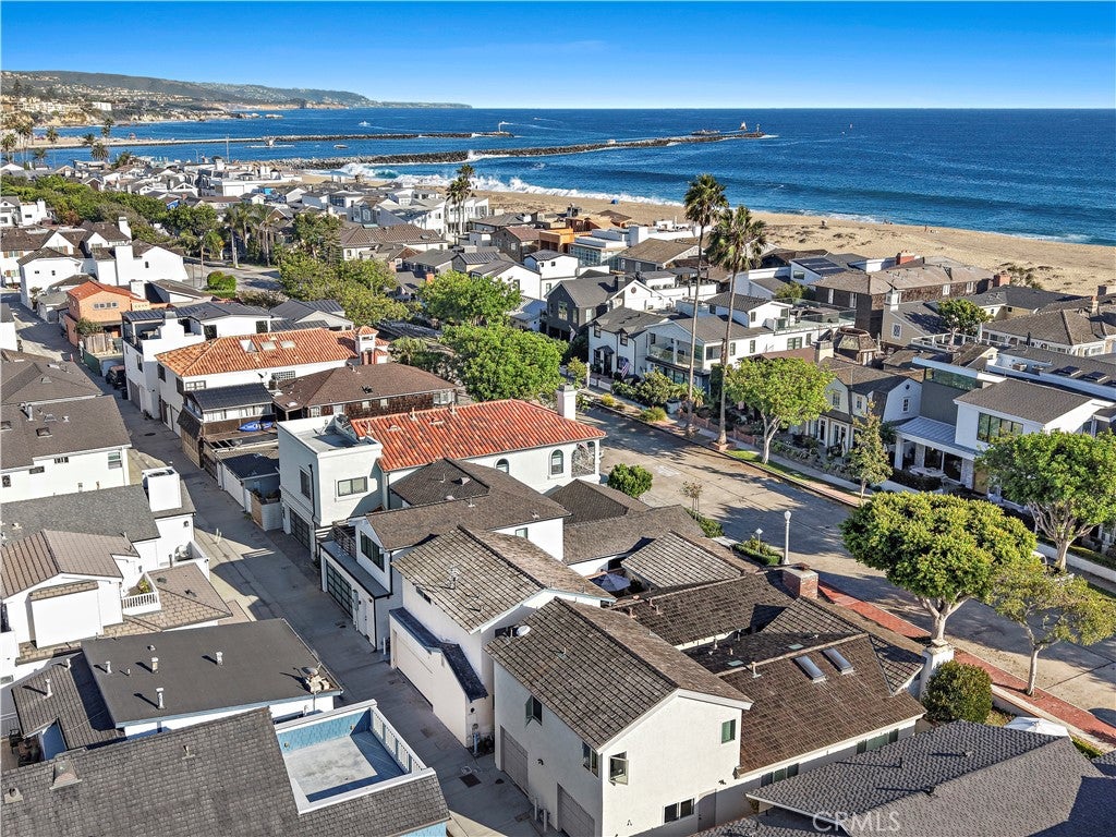 2012 E Ocean Boulevard