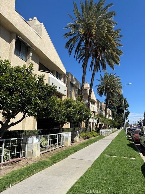 19009 Sherman 16 Reseda CA 91335