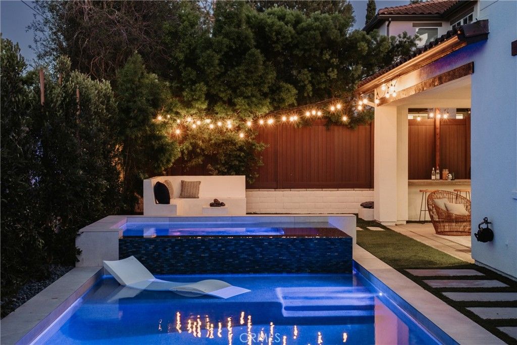 Photo of 310 Costa Bella Court, Costa Mesa, CA 92627 (MLS # OC26046396)