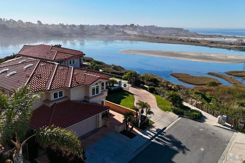 Photo of 7564 Navigator Ct CIR, Carlsbad, CA 92011 (MLS # 260025759SD)