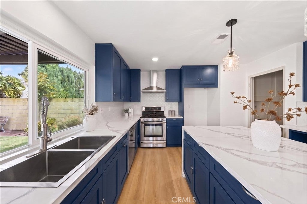 19051 Randi, Huntington Beach CA 92646 - Photo 10