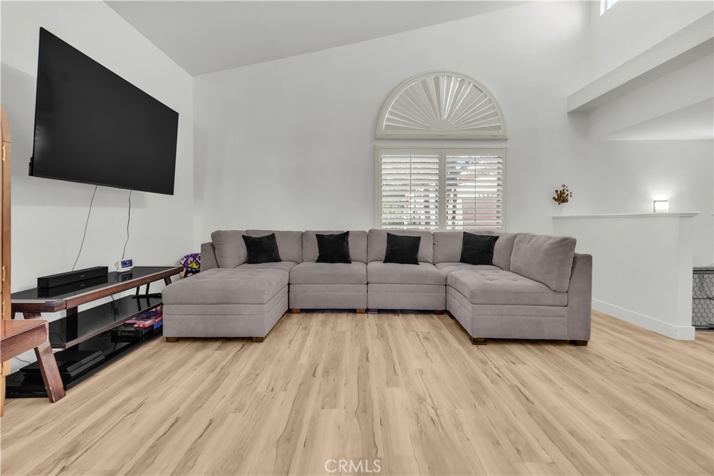 25144 Steinbeck F
