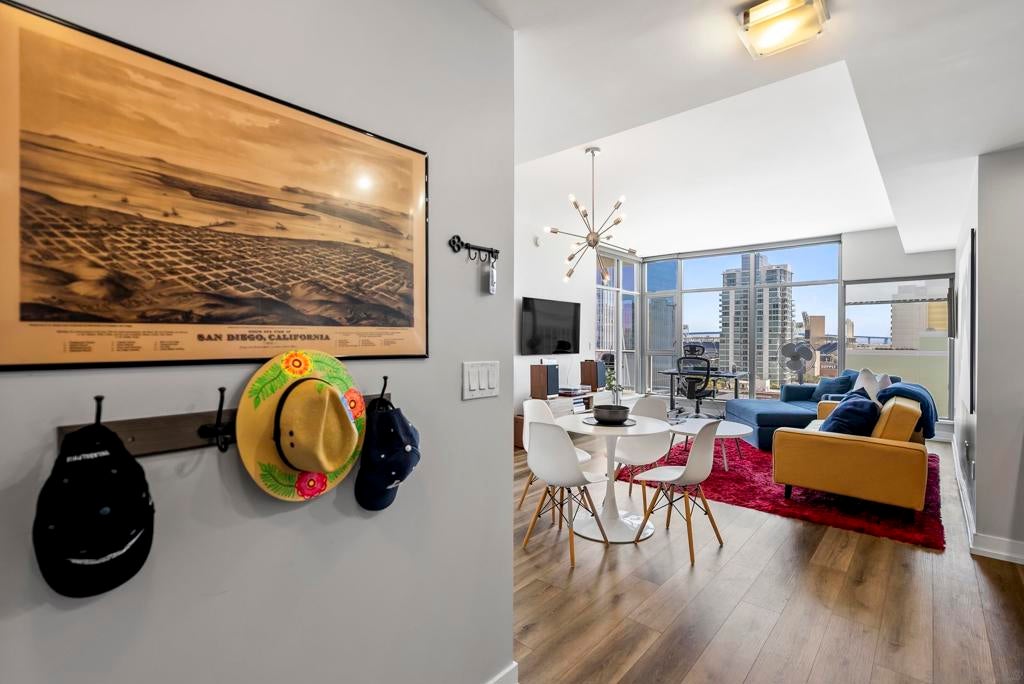 575 6th Ave 1004