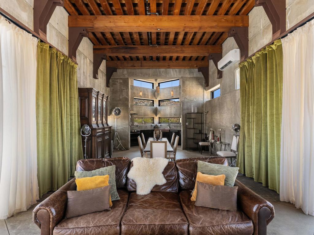 Pinyon Crest - Residential