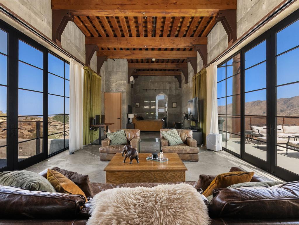 Pinyon Crest - Residential