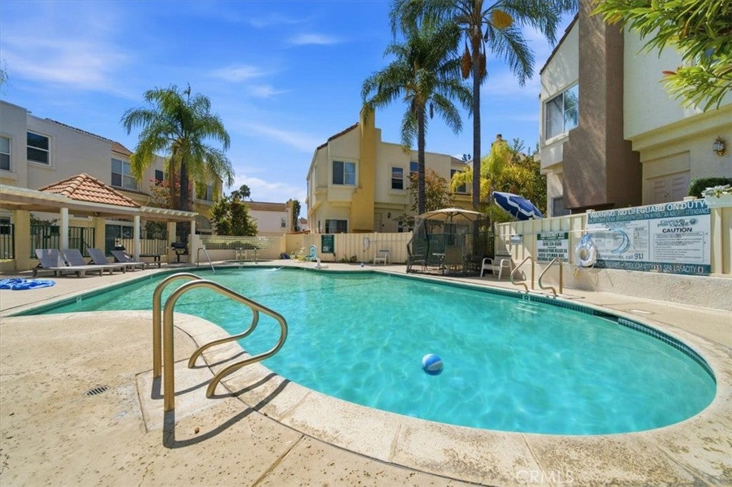 5455 Sylmar 1402