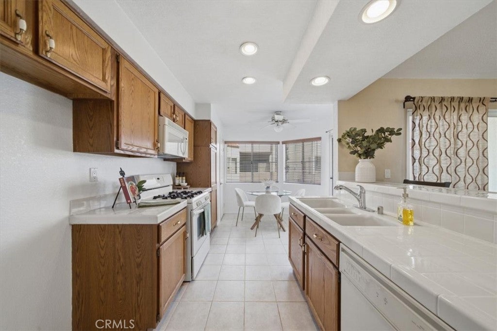 5455 Sylmar 1402