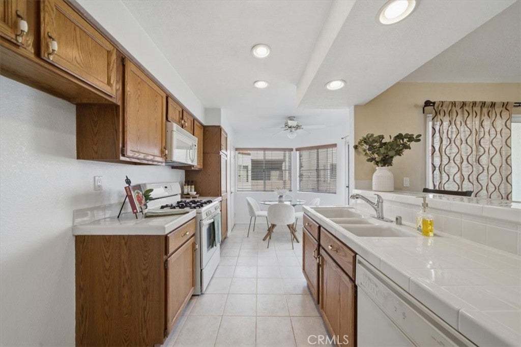 5455 Sylmar 1402