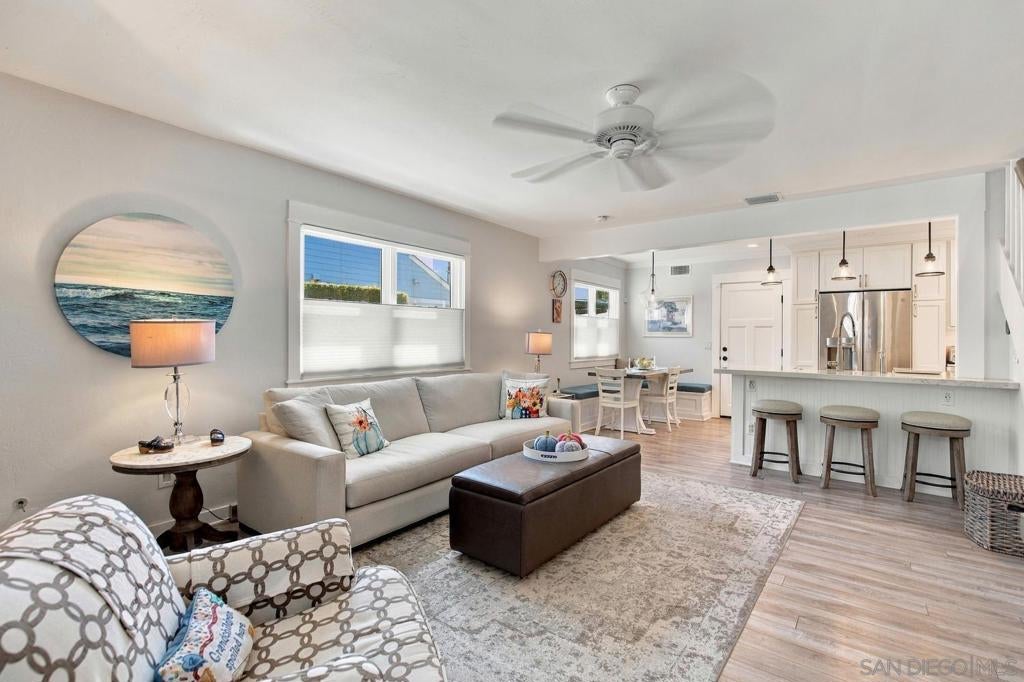 810 2nd Street