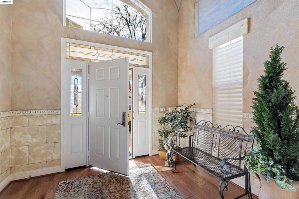 1062 1062 Bountiful Way