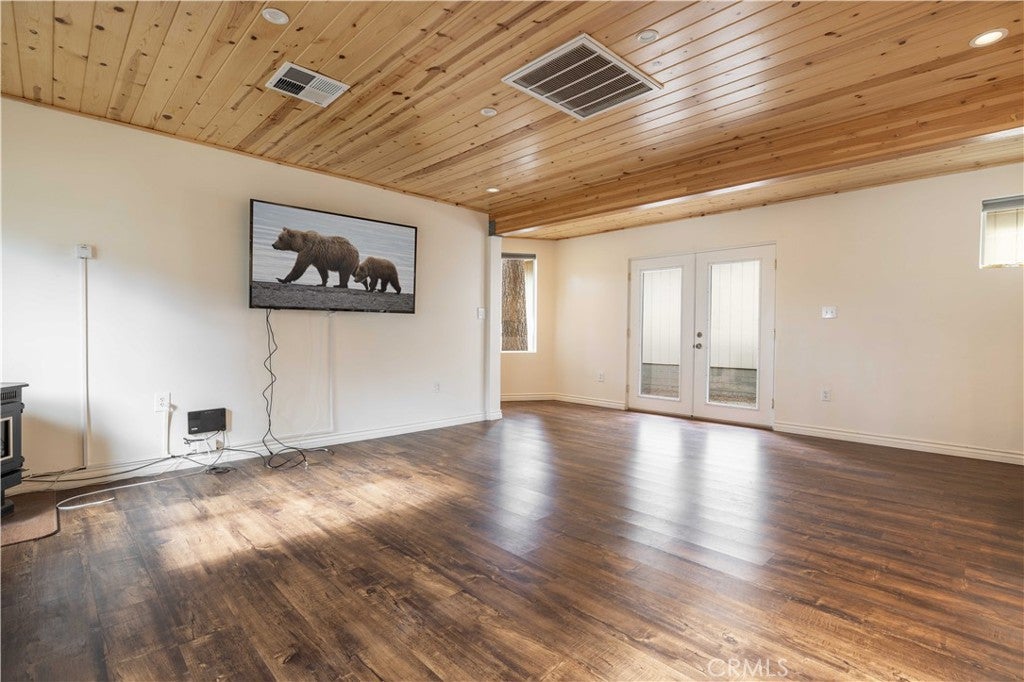 137 E Barker