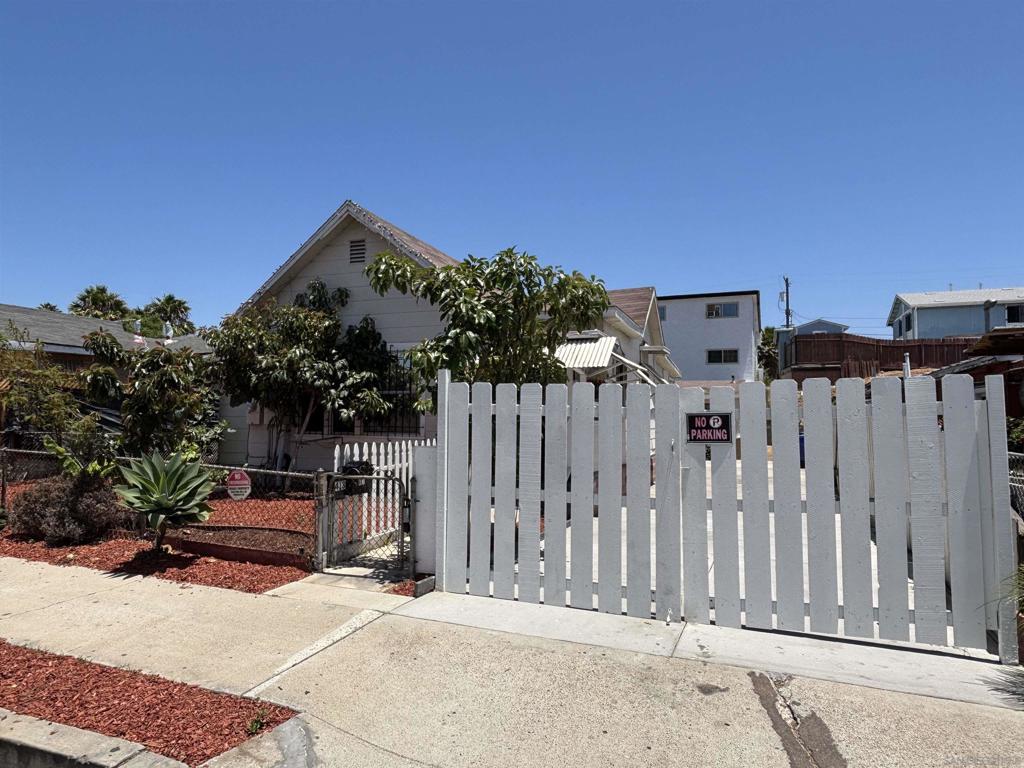 411 13 28th Street