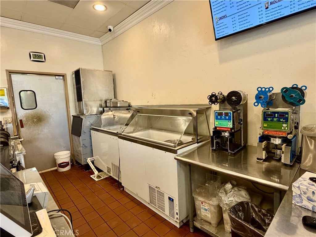 1122 S Diamond Bar Boulevard