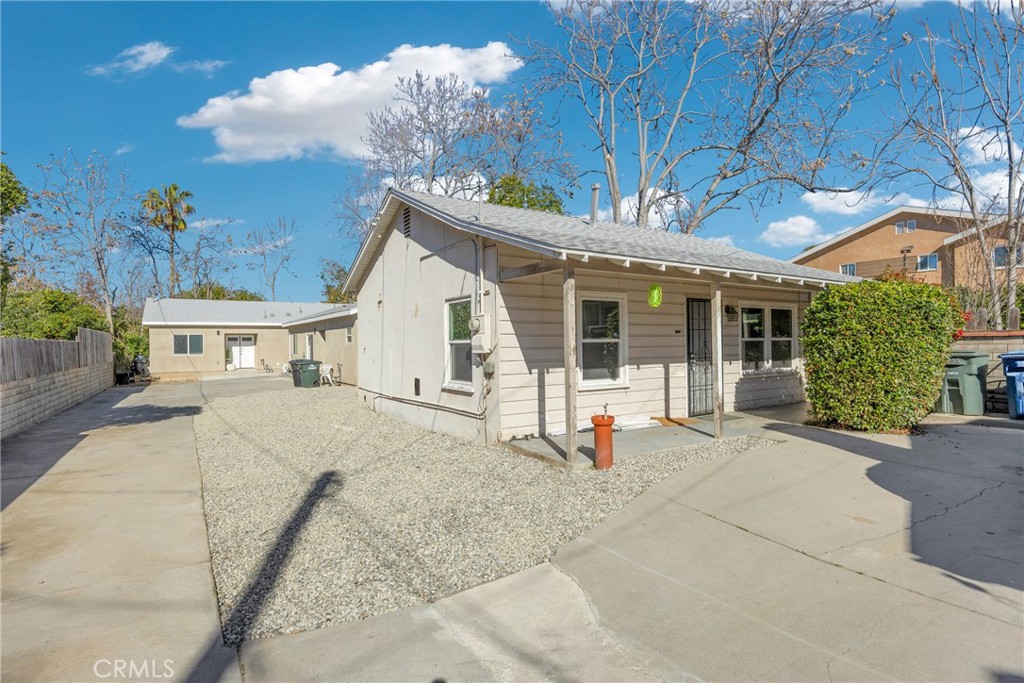 2835 Casitas Avenue
