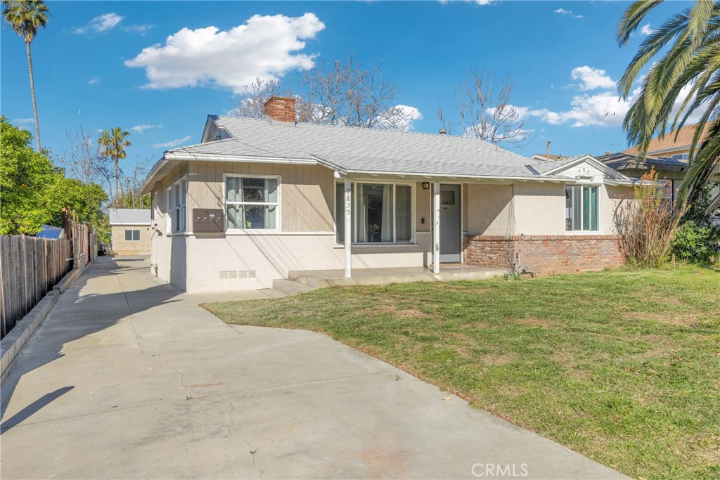 2835 Casitas Avenue