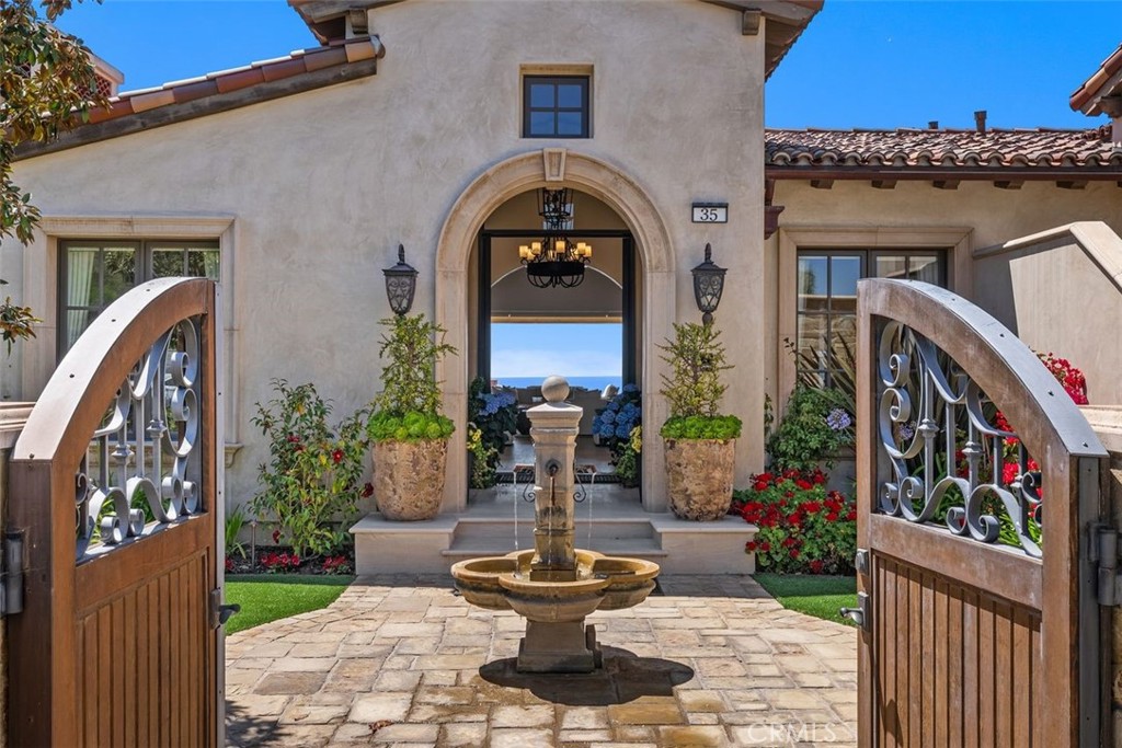 35 Shoreline Drive