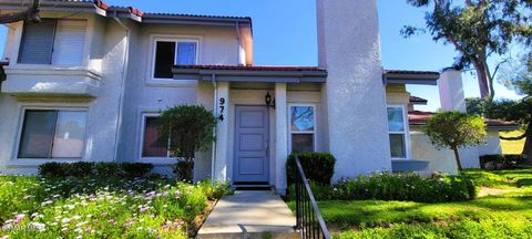 Photo of 974 Quarterhorse Lane, Oak Park, CA 91377 (MLS # 226001345)