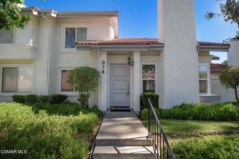 Photo of 974 Quarterhorse Lane, Oak Park, CA 91377 (MLS # 226001345)