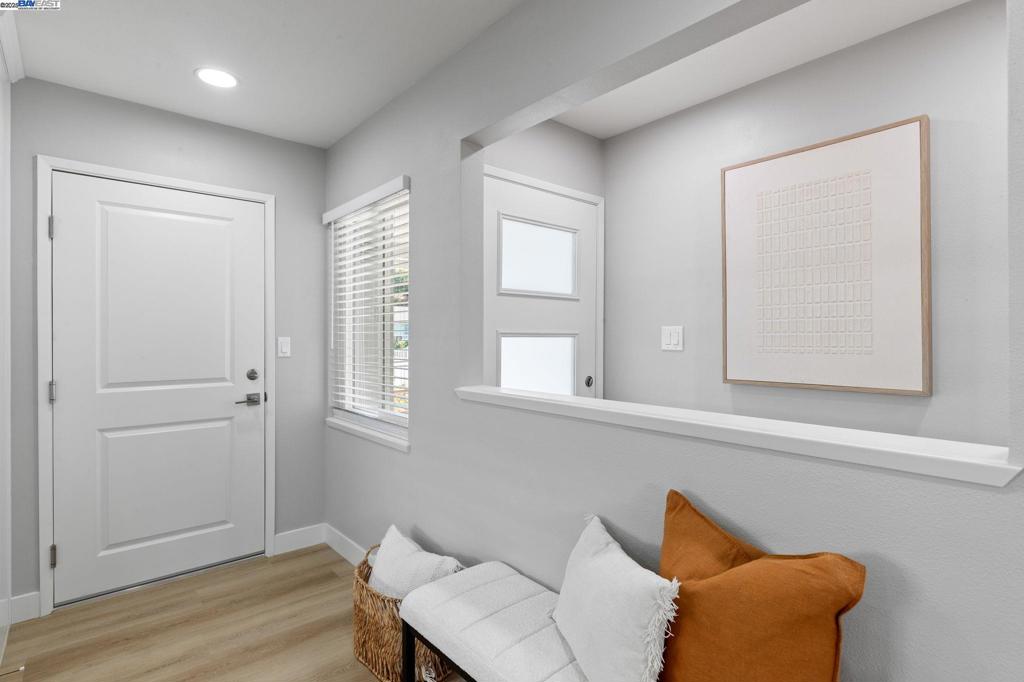 SUNSET EAST - Residential