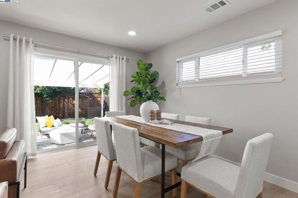 SUNSET EAST - Residential