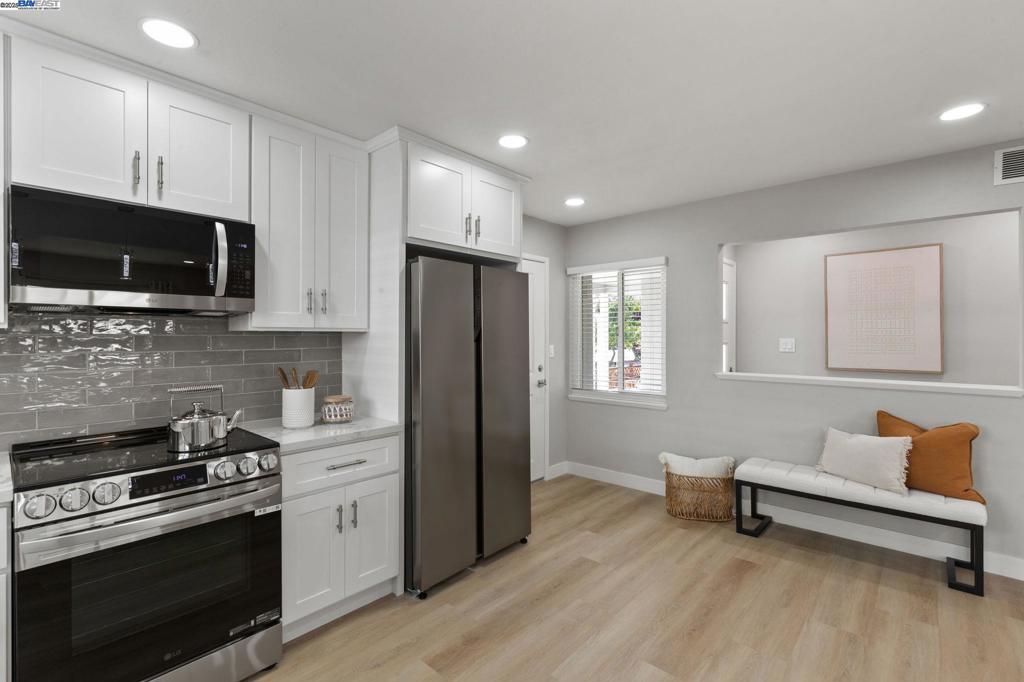 SUNSET EAST - Residential