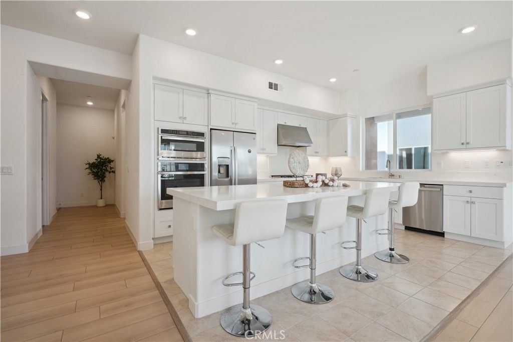 Photo of 175 Sash, Irvine, CA 92618 (MLS # OC25214644)