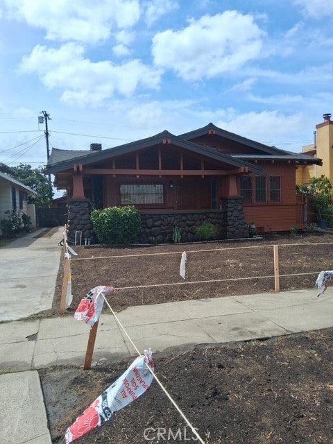 1842 W 43rd Place