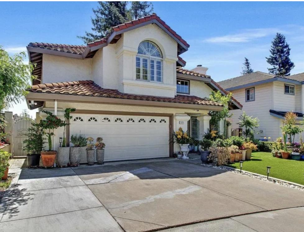 3374 Brook Leaf Court