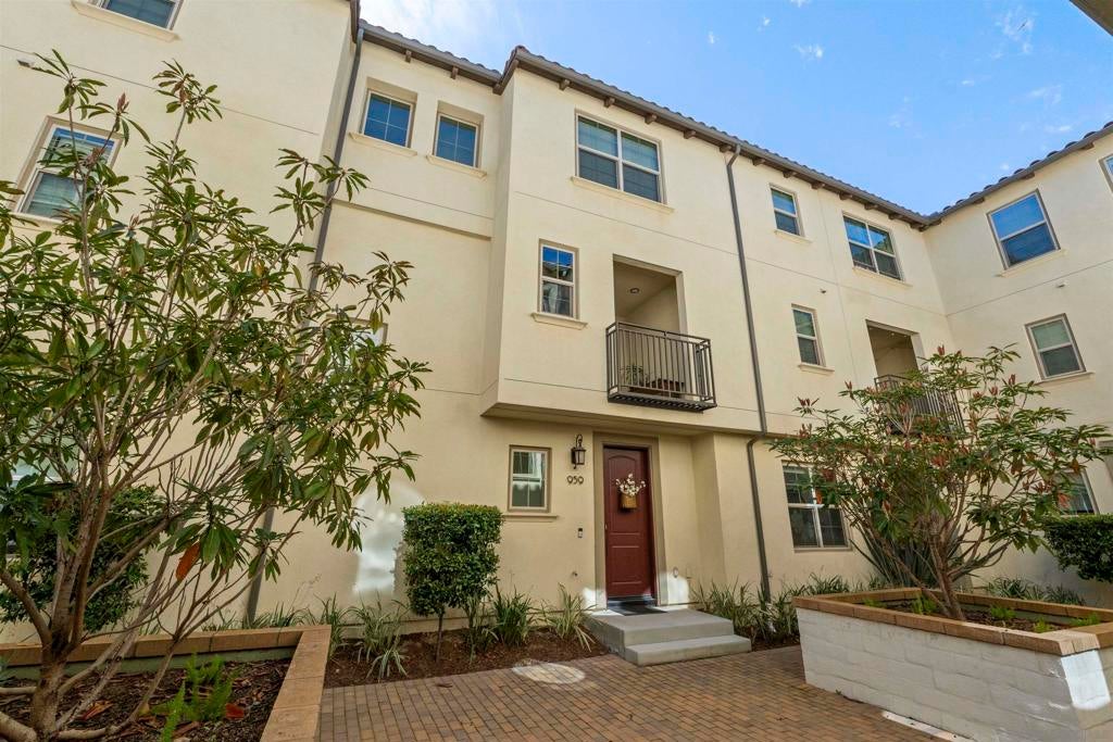 959 Slate St