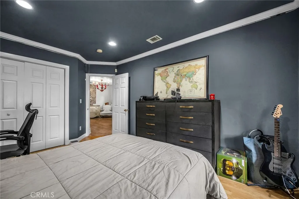 Woodland Hills, California 91364, United States, 3 Bedrooms Bedrooms, ,2 BathroomsBathrooms,Residential,Active,193599