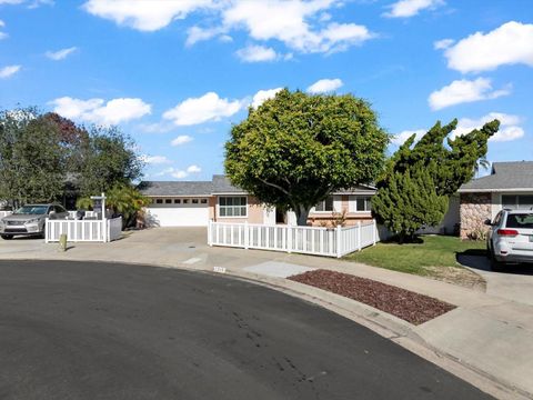 Photo of 3216 Keokuk Court, San Diego, CA 92117 (MLS # NDP2511035)