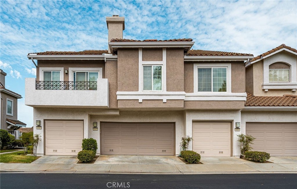 1045 S Daybreak Court