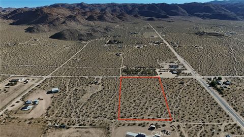 Photo of 779 Quailbush, Johnson Valley, CA 92285 (MLS # HD25249349) Photo of 779 Quailbush, Johnson Valley, CA 92285 (MLS # HD25249349)