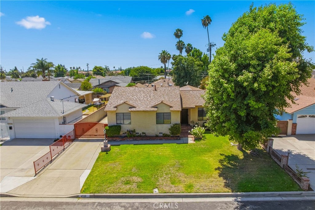 4139 N Ellen