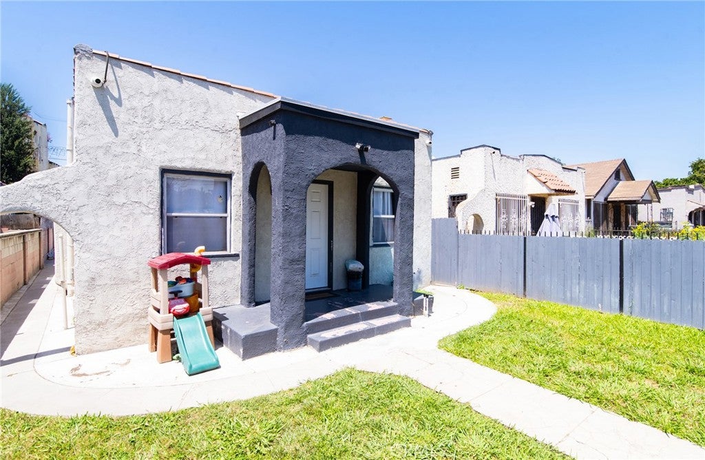1455 W 60th Street