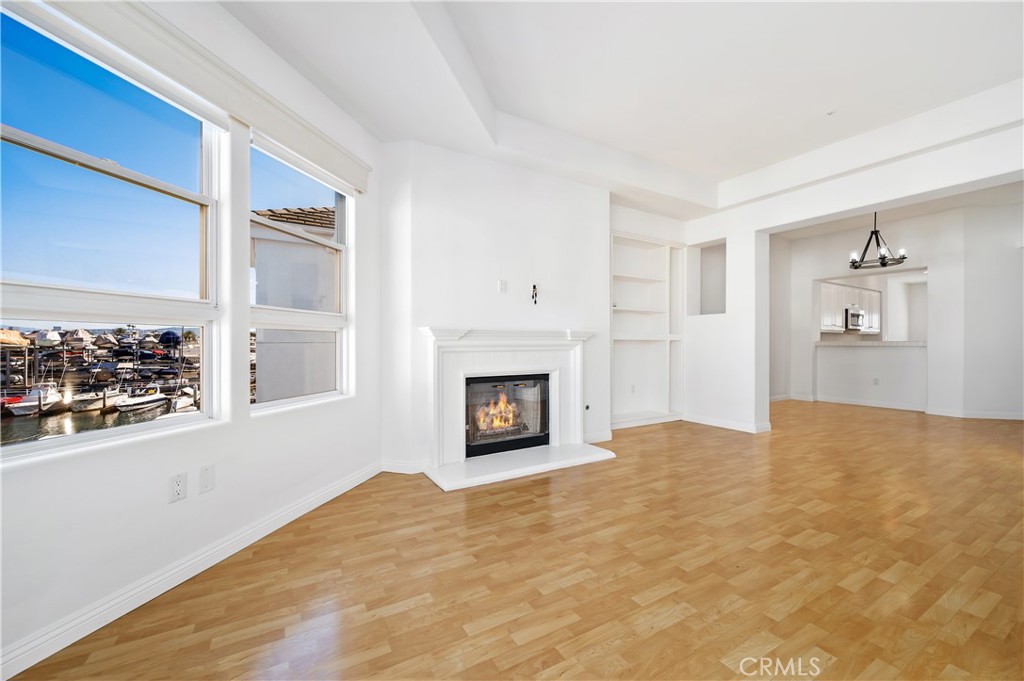 2600 Newport Boulevard 317