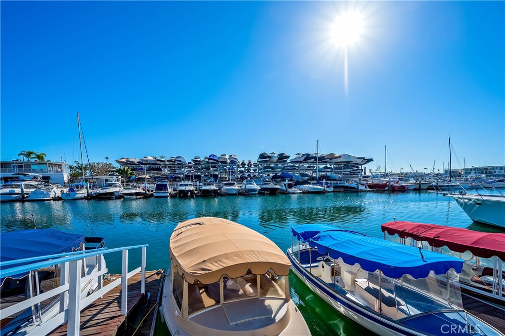 2600 Newport Boulevard 317