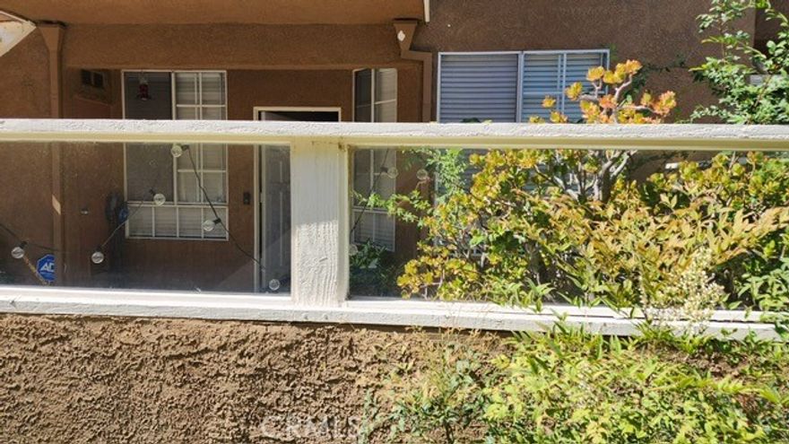 Welcome to fabulous community of Mission Courts. This property offers an enclosed and private patio for relaxation and entertainment. The spacious 642 sq/ft living space makes this home very cozy and tranquil. Walking distance to beautiful trails and rancho Santa Margarita lake. The kitchen is open Bring your pair and brush to