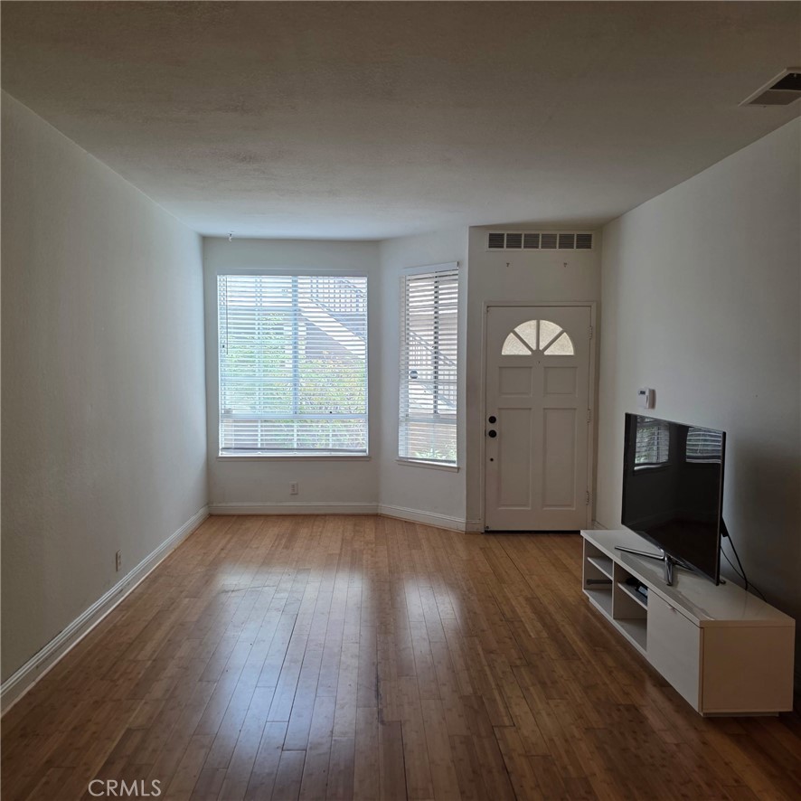 Mission Courts (R1) (MC) - Residential