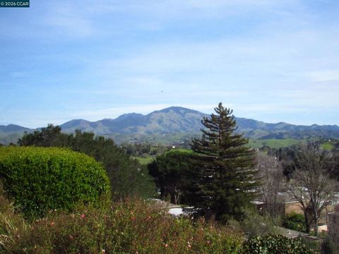 2100 2100 Golden Rain Rd 5 Walnut Creek CA 94595