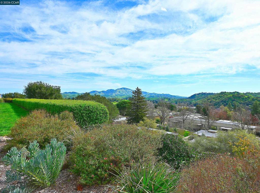 2100 2100 Golden Rain Rd 5