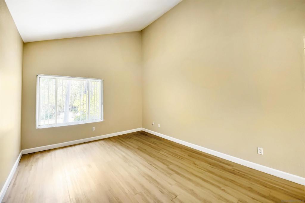5009 Ducos Pl