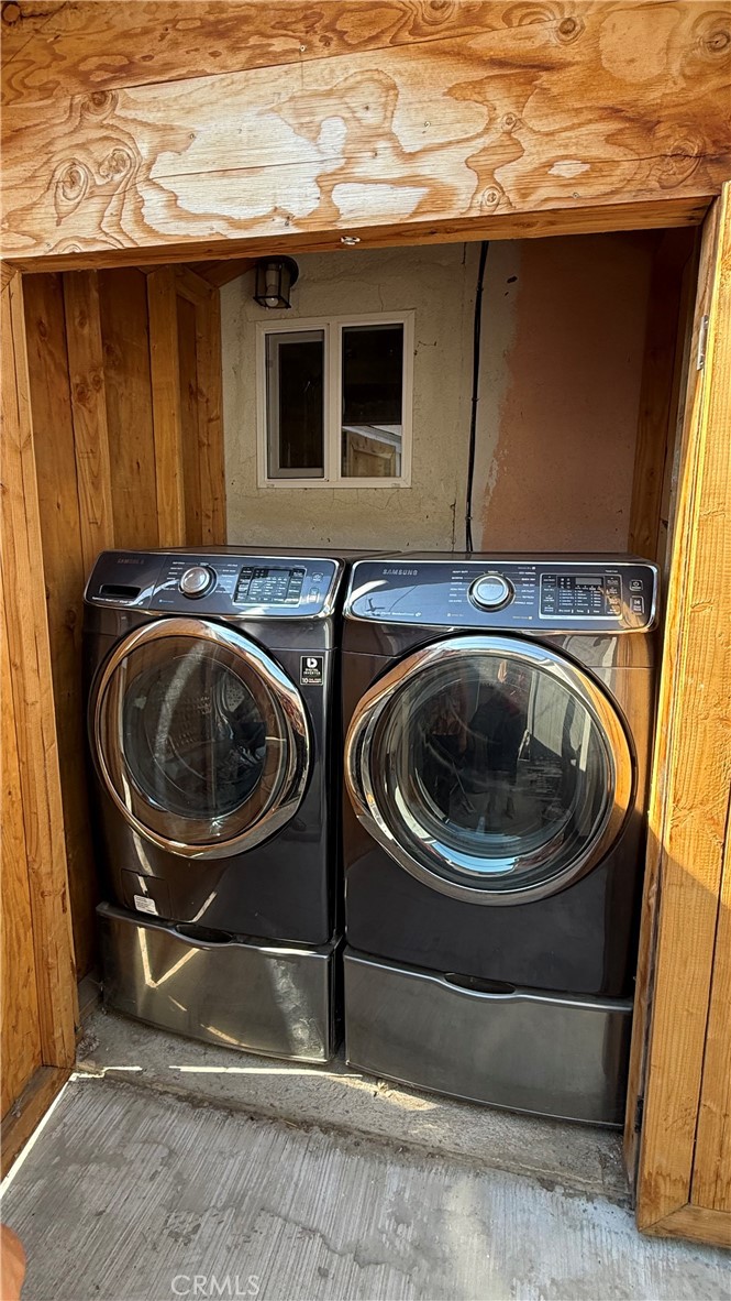 42 W Mountain View Street