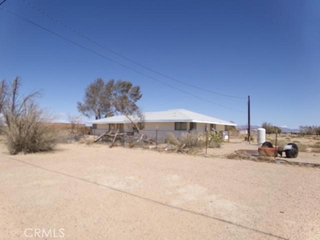 This is a Fannie Mae property scheduled for auction. All offers must be submitted through the auction platform during the auction event. The property is subject to a 5% buyer’s premium pursuant to the Auction Terms and Conditions. Property is occupied. Do NOT disturb occupants. No interior access will be provided. Buyer is responsible for verifying all information and conducting due diligence prior to bidding. Sale is subject to seller approval.