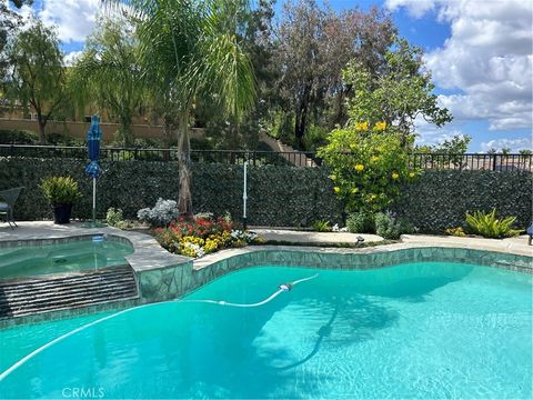 Tiny photo for 41233 Essex Court, Temecula, CA 92591 (MLS # SW26086169)