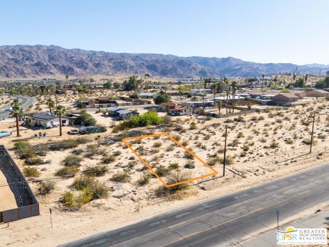 Photo of 4 Two Mile Road, 29 Palms, CA 92277 (MLS # 26835763PS)