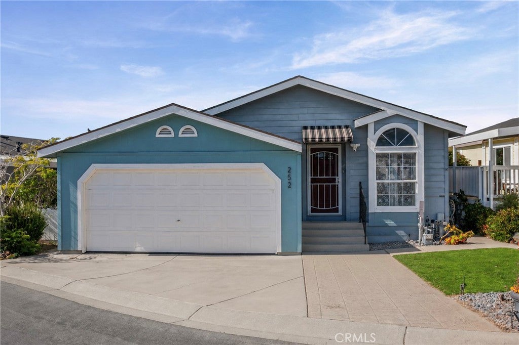 765 Mesa View 252