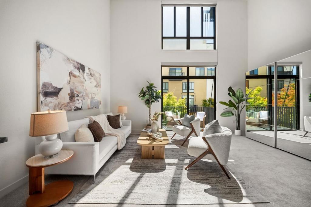 88 Bush Street 2206